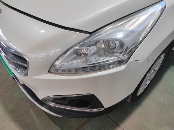 Peugeot 3008 2015 2.0L Automatic Classic Edition, 2015 года