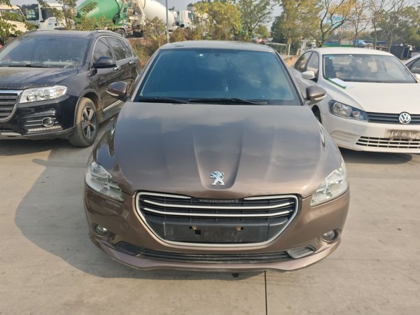 Peugeot 301 2014 1.6L Manual Comfort Edition, 2014 года