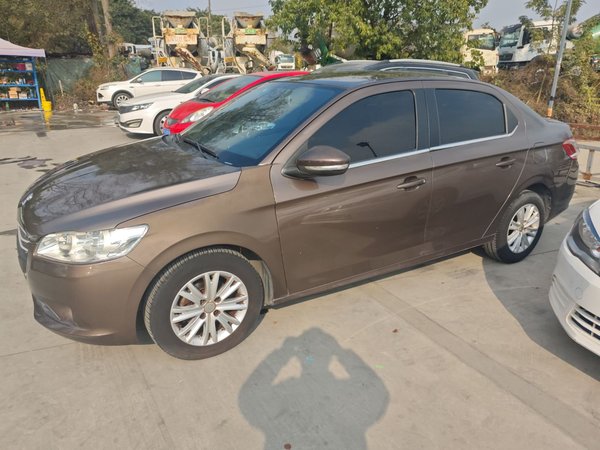 Peugeot 301 2014, 118200 км, за 3455 USD