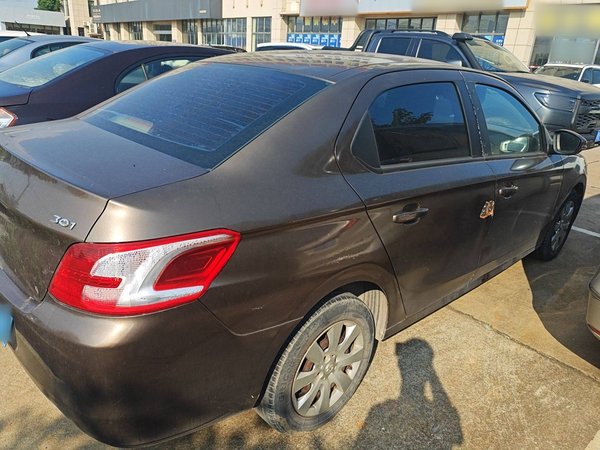 Peugeot 301 2014, 131200 км, за 3370 USD