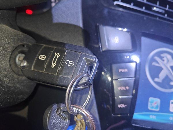 Peugeot 301 2014, 114900 км, за 3105 USD - фото 9