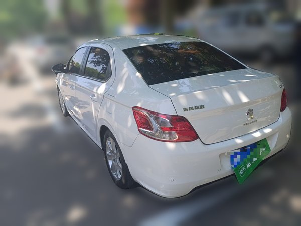 Peugeot 301 2014, 81600 км, за 3012 USD