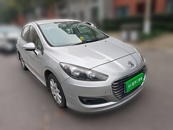 Peugeot 308 2013, 58099 км, за 3738 USD