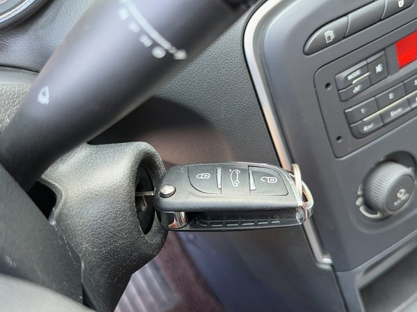 Peugeot 308 2014, 120700 км, за 3850 USD - фото 10