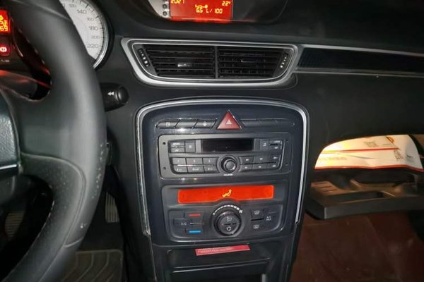 Peugeot 308 2014, 54200 км, за 2139 USD - фото 14