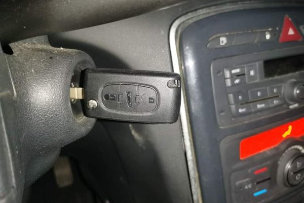 Peugeot 308 2014, 54200 км, за 2139 USD - фото 20