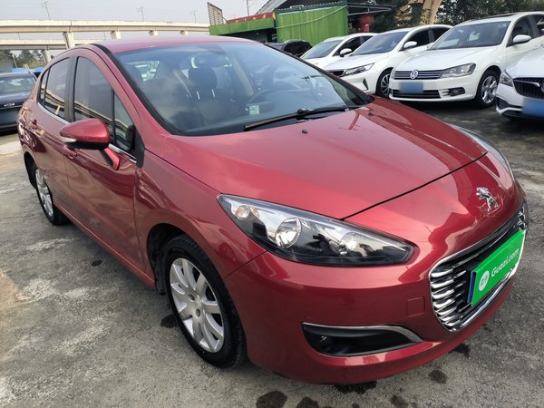 Peugeot 308 2014, 94400 км, за 4838 USD