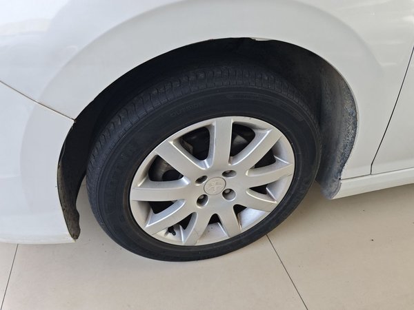 Peugeot 308 2014, 103100 км, за 3758 USD - фото 8