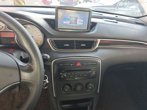 Peugeot 308 2014, 103100 км, за 3758 USD - фото 16