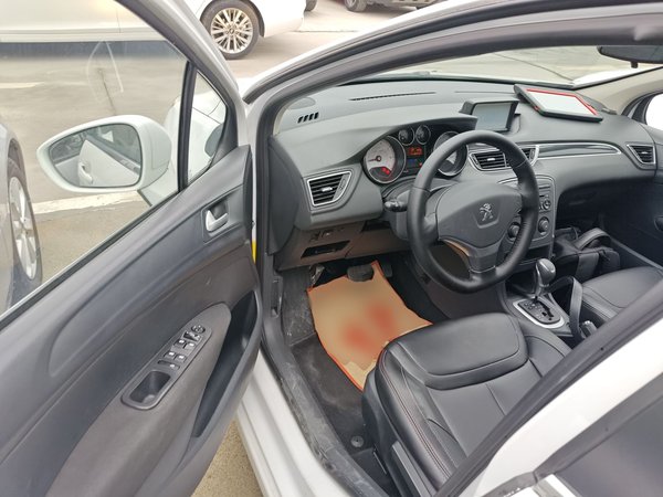 Peugeot 308 2014, 185600 км, за 4293 USD - фото 21