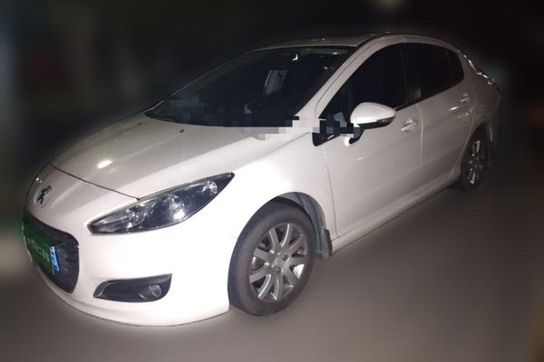 Peugeot 308 · 2014 год