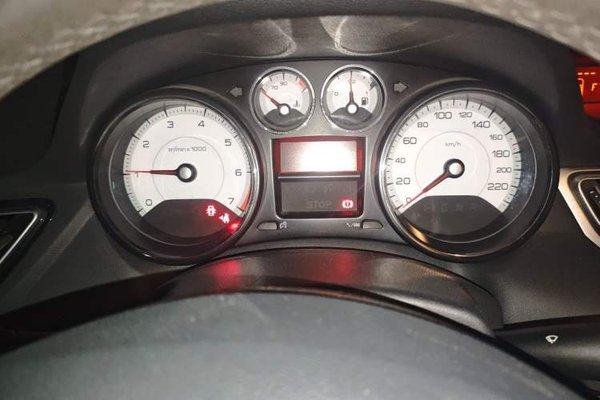 Peugeot 308 2014, 33400 км, за 3840 USD - фото 8