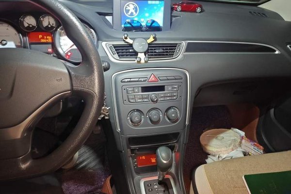 Peugeot 308 2014, 66700 км, за 3715 USD - фото 10