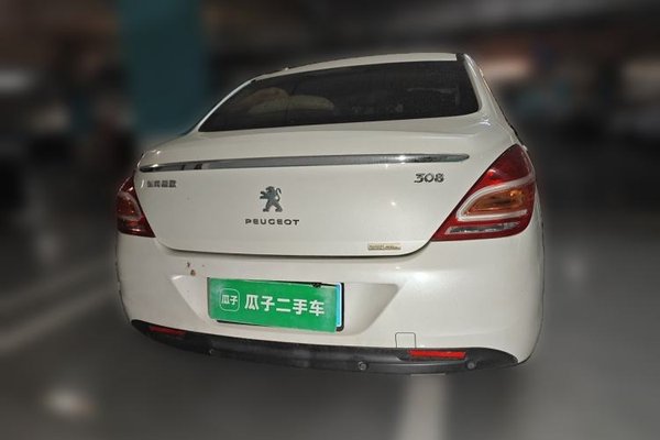 Peugeot 308 2014, 66700 км, за 3715 USD