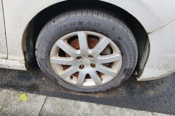 Peugeot 308 2014, 75800 км, за 4554 USD