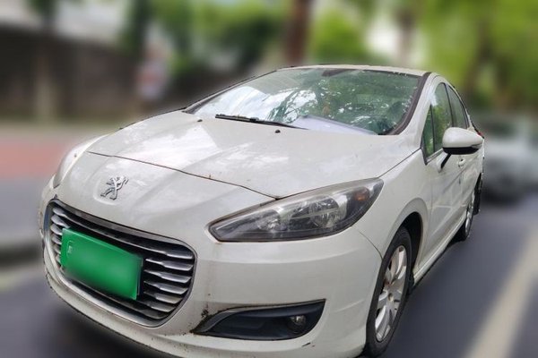 Peugeot 308 · 2014 год