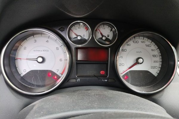 Peugeot 308 2014, 75800 км, за 4554 USD - фото 8