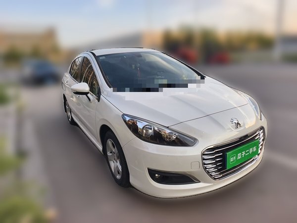 Peugeot 308 2014, 77600 км, за 2555 USD