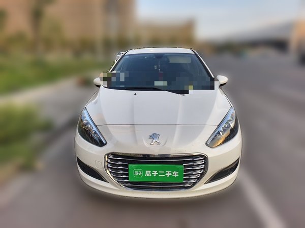 Peugeot 308 2014, 77600 км, за 2555 USD