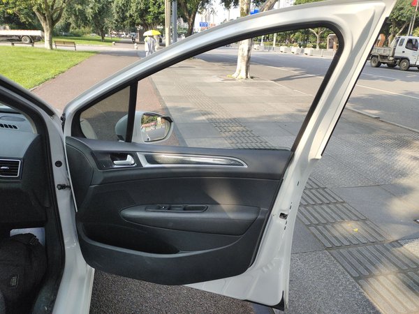 Peugeot 308 2014, 78600 км, за 3731 USD - фото 23