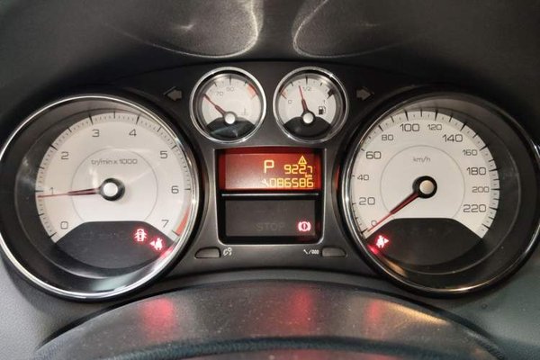 Peugeot 308 2014, 86500 км, за 9999999 USD - фото 14