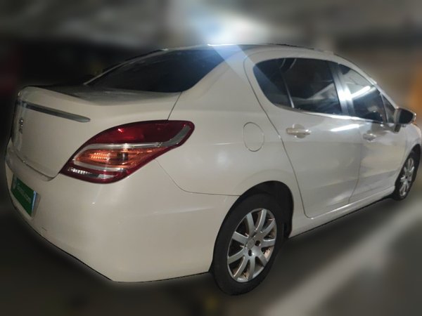 Peugeot 308 2014, 95600 км, за 4314 USD
