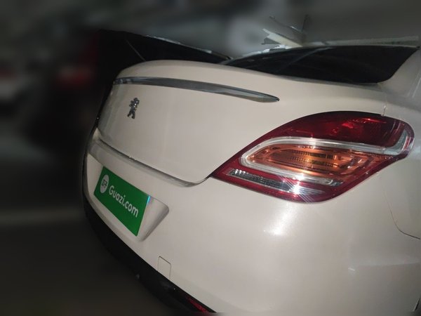 Peugeot 308 2014, 95600 км, за 4314 USD