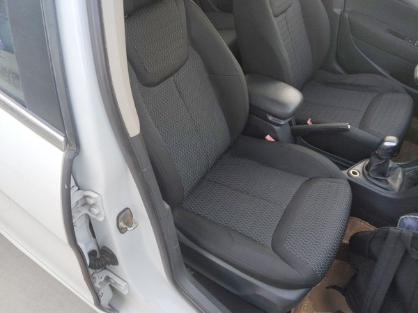 Peugeot 308 2014, 98300 км, за 4355 USD - фото 23