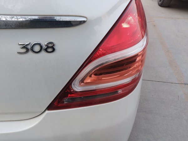 Peugeot 308 2014, 98300 км, за 4355 USD - фото 7