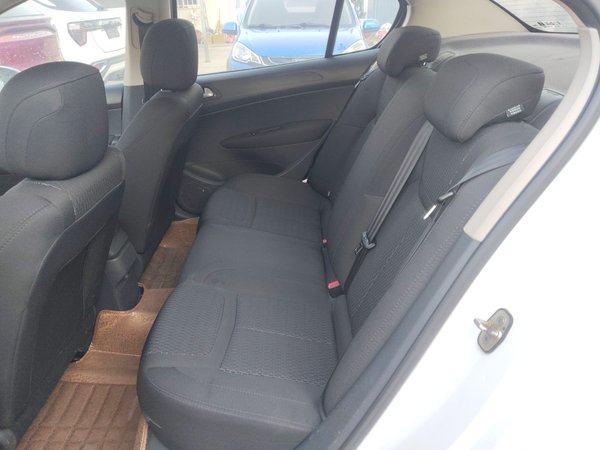 Peugeot 308 2014, 98300 км, за 4355 USD - фото 20