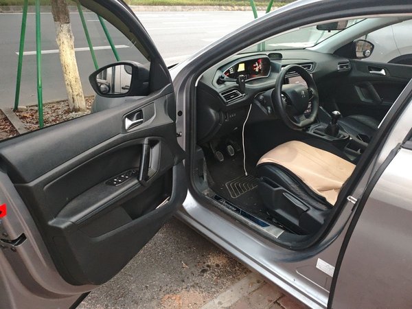 Peugeot 308 2016, 59800 км, за 3925 USD - фото 19