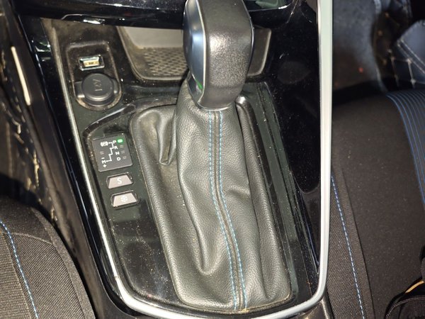 Peugeot 308 2016, 57400 км, за 6614 USD - фото 11