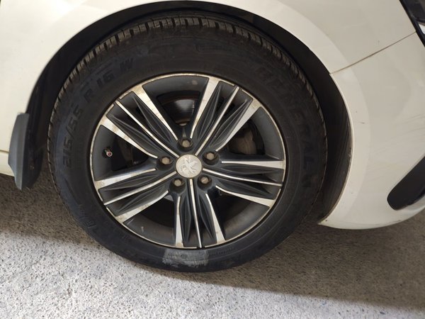 Peugeot 308 2016, 57400 км, за 6614 USD