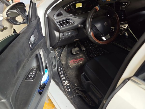 Peugeot 308 2016, 57400 км, за 6614 USD - фото 13