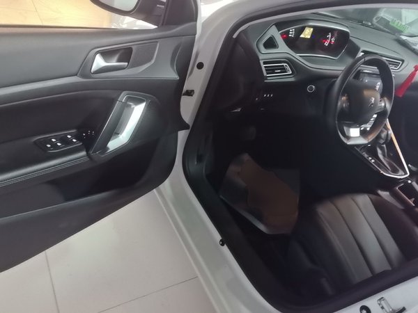 Peugeot 308 2016, 65900 км, за 6321 USD - фото 19