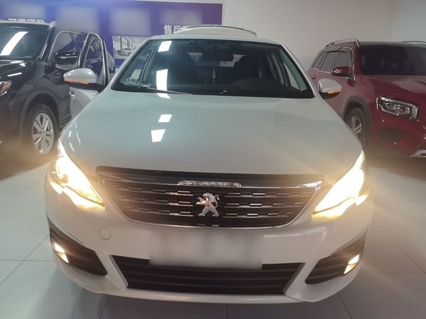 Peugeot 308 2016, 65900 км, за 6321 USD