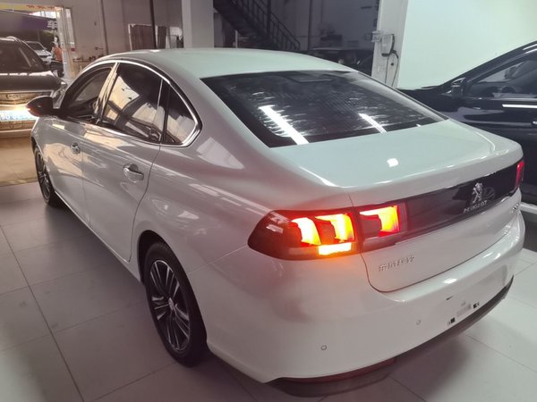 Peugeot 308 2016, 65900 км, за 6321 USD