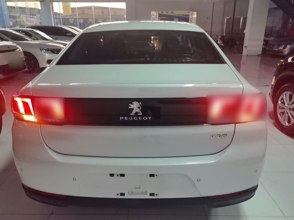 Peugeot 308 2016, 65900 км, за 6321 USD