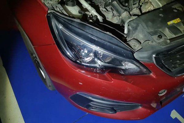Peugeot 308 2018, 155900 км, за 3737 USD - фото 7