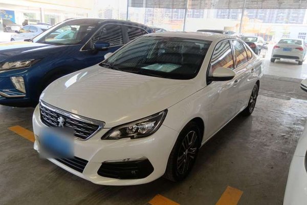 Peugeot 308 · 2018 год