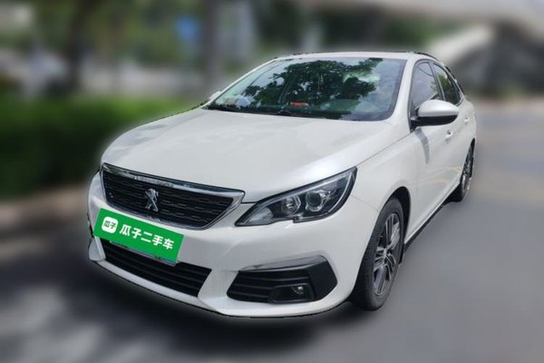Peugeot 308 · 2018 год