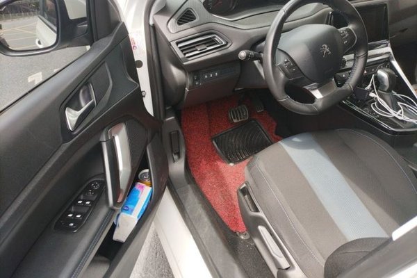 Peugeot 308 2018, 56100 км, за 6776 USD - фото 19