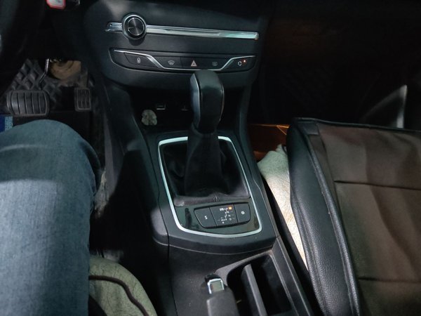 Peugeot 308S 2015, 126200 км, за 4386 USD - фото 13