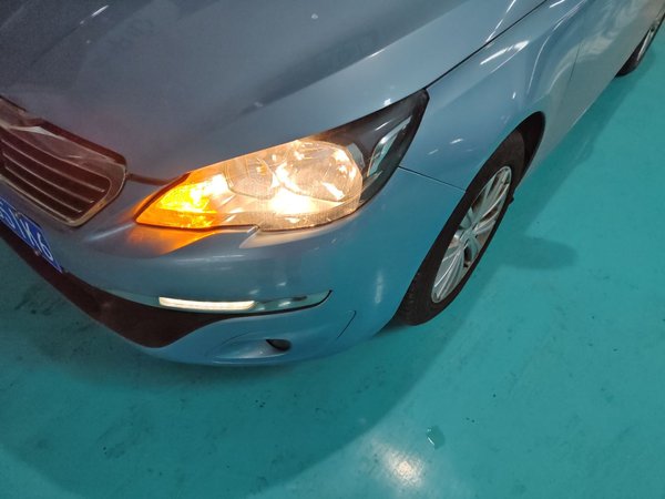 Peugeot 308S 2015 1.2T Automatic Jingchi Edition, 2015 года