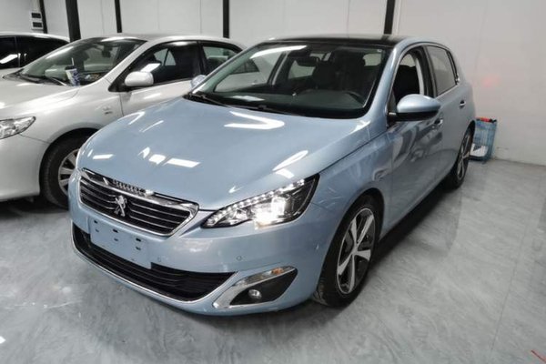 Peugeot 308S · 2015 год