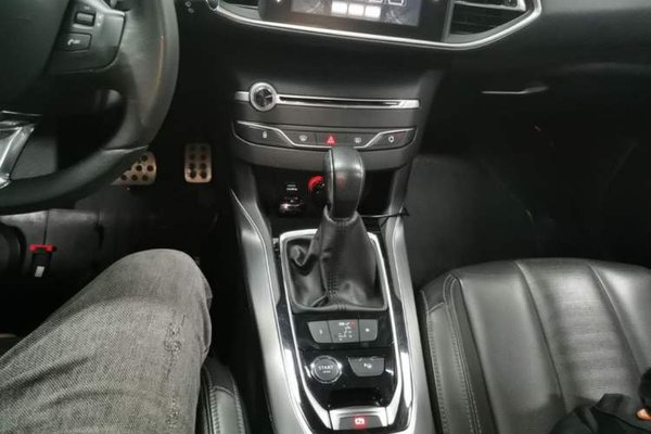Peugeot 308S 2015, 77100 км, за 6887 USD - фото 17