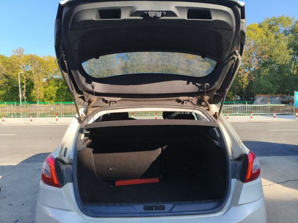 Peugeot 308S 2015, 120500 км, за 4925 USD - фото 18