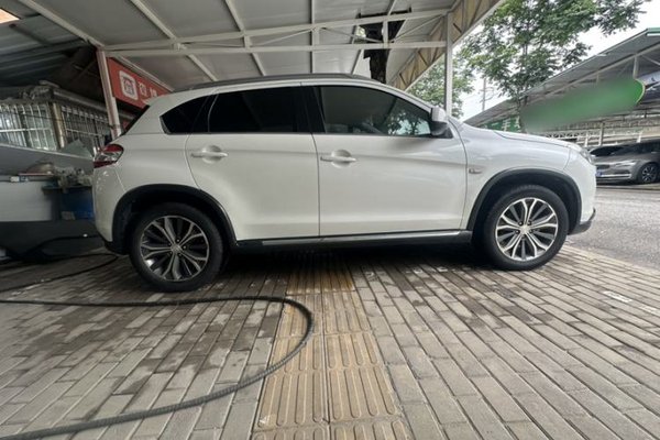 Peugeot 4008 2013, 46900 км, за 8312 USD