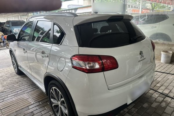 Peugeot 4008 2013, 46900 км, за 8312 USD