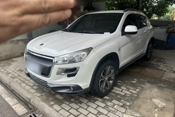 Peugeot 4008 · 2013 год